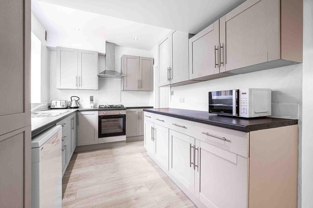 Вилла London Rd Ридинг Экстерьер фото